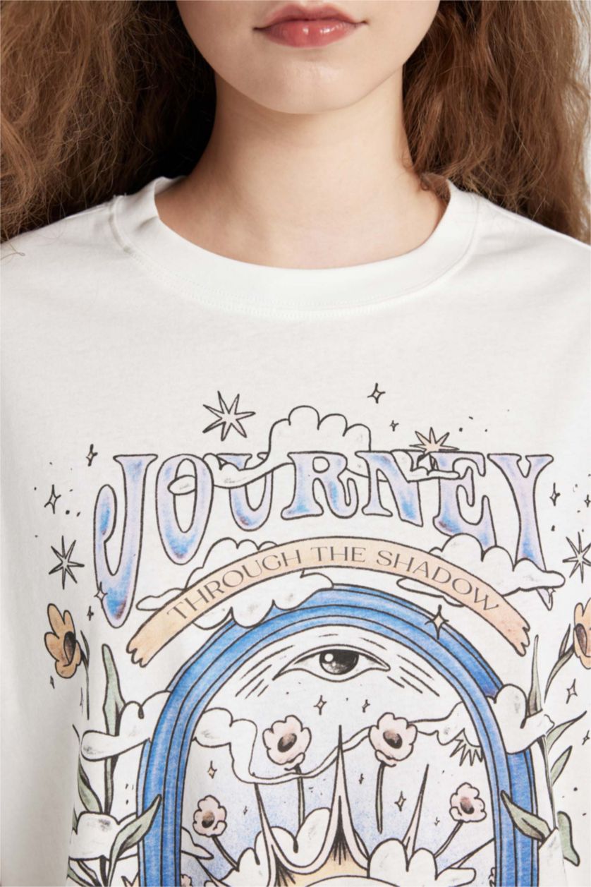 Woman White Loose Fit Crew Neck Short Sleeve T-Shirt