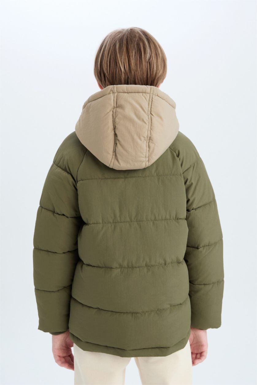 Мальчики и подростки Темно-зеленый Дутая куртка водоотталкивающая с капюшоном для мальчиков