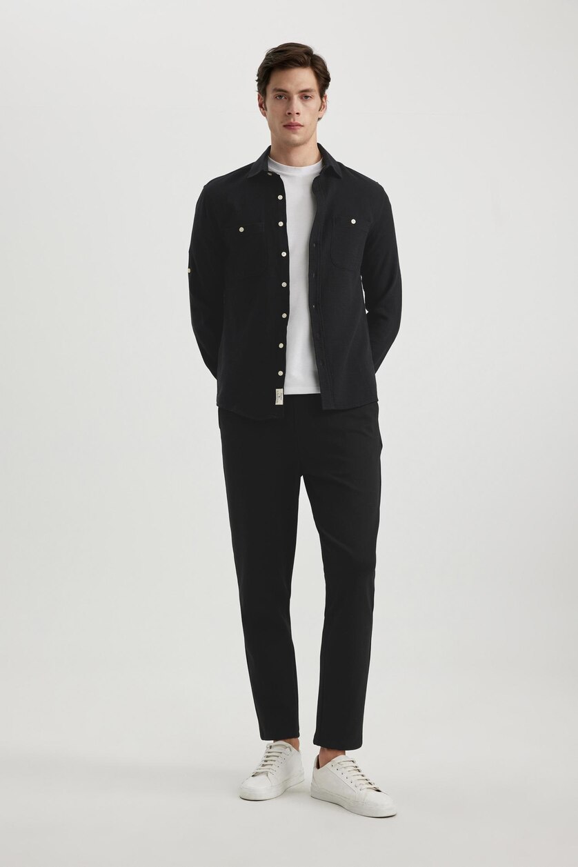 MAN Black jogger Trousers