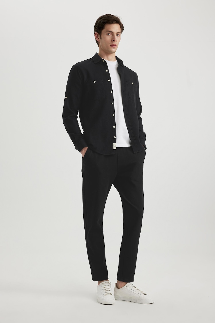 MAN Black jogger Trousers