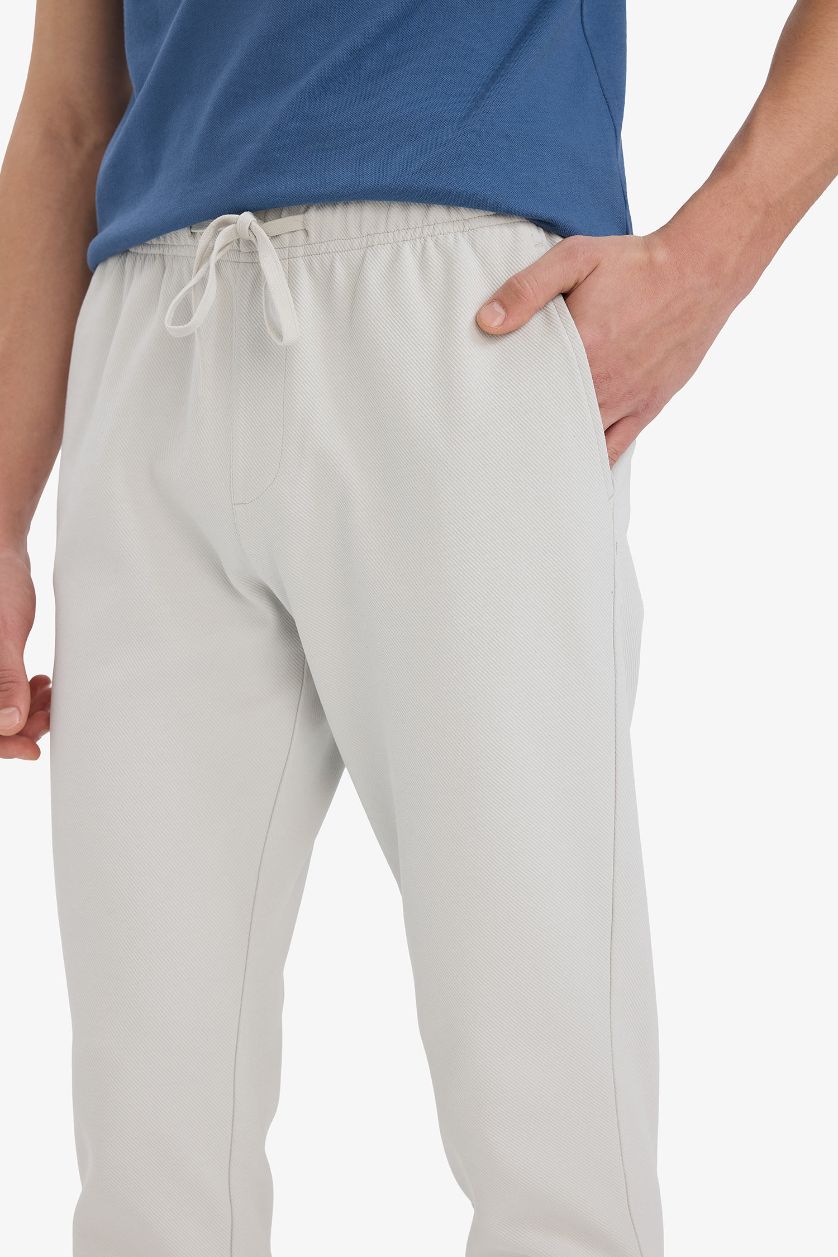 Erkek Açık Gri Regular Fıt Düz Paça Pantolon