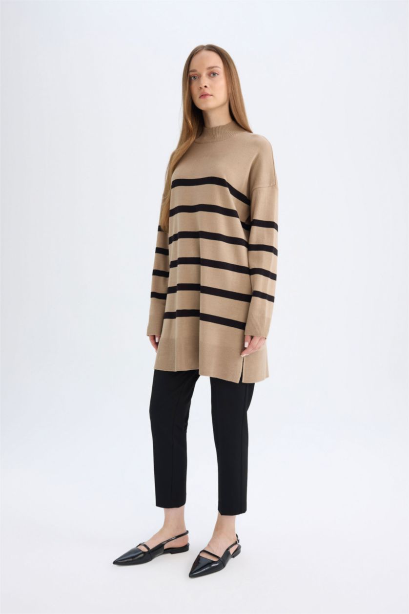 FEMME Beige Tunique Coupe Régulière Col Ras Du Cou