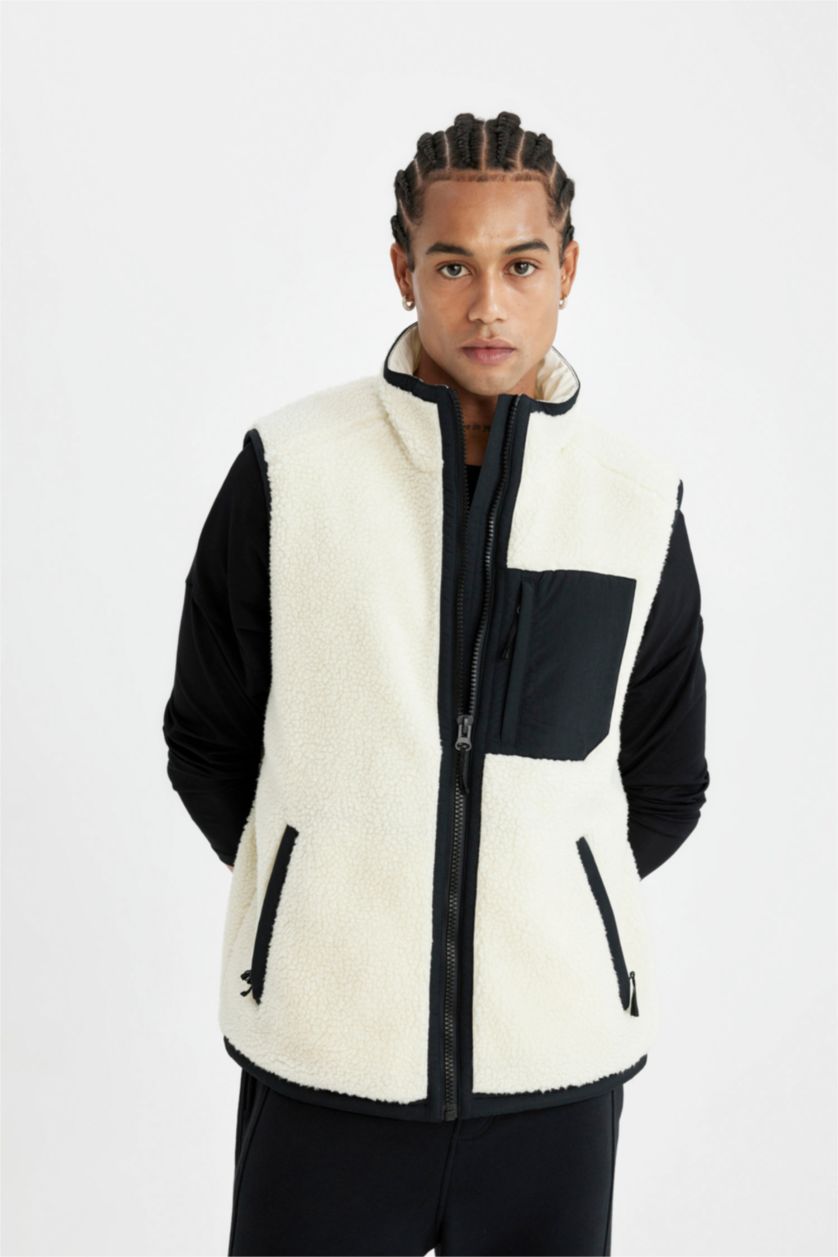 Erkek Taş Normal Kesim Dik Yaka Fermuarlı Cepli Pelüş Yelek