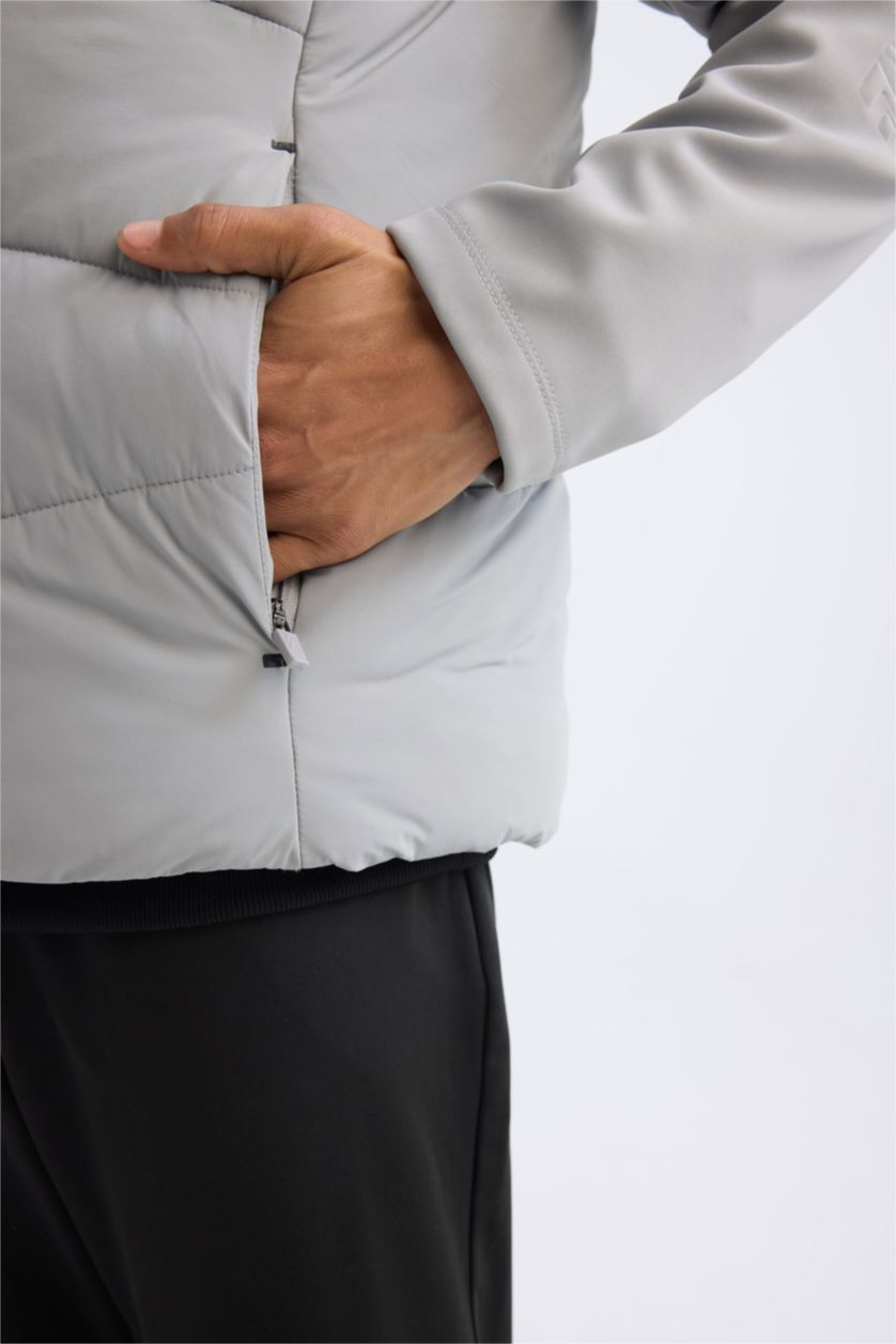 Erkek Gri Su İtici Regular Fit Kapüşonlu Rüzgar Geçirmez Fermuarlı Mont