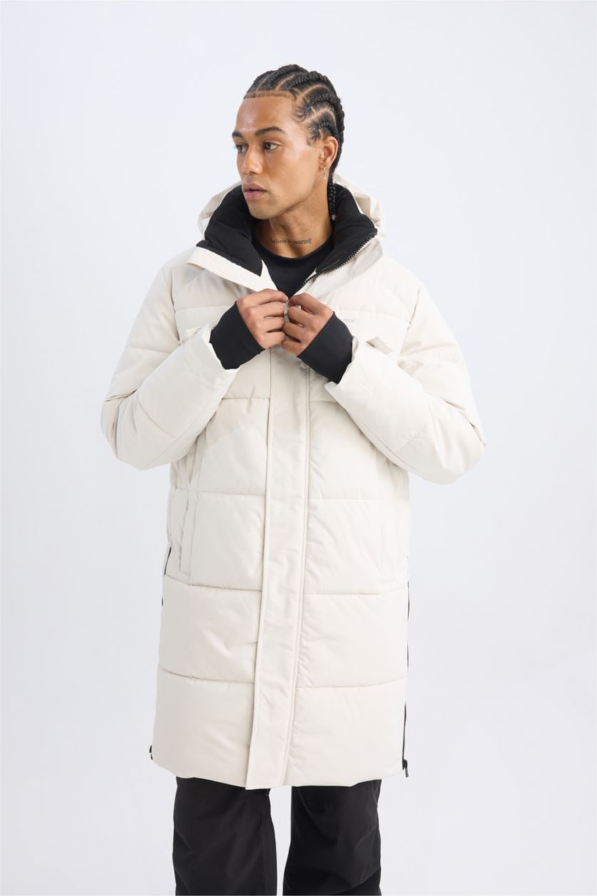 Ерлер Сұр бас киімді Пальто