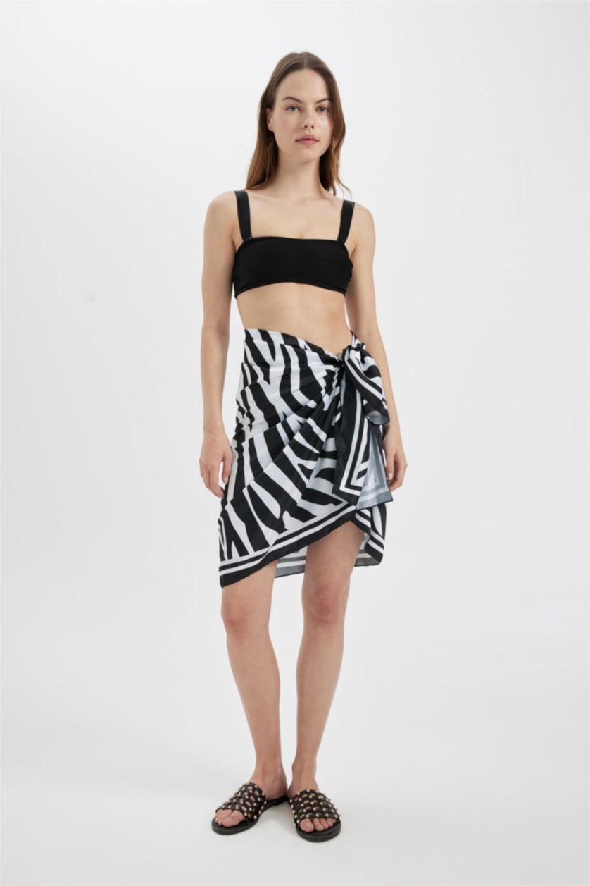 WOMAN Black Patterned Satin Beachwear