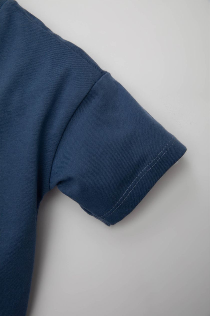 Erkek Bebek Mavi Erkek Bebek 2'li Takım Baskılı Kısa Kollu Tişört Üst Beli Lastikli Kısa Şort Alt