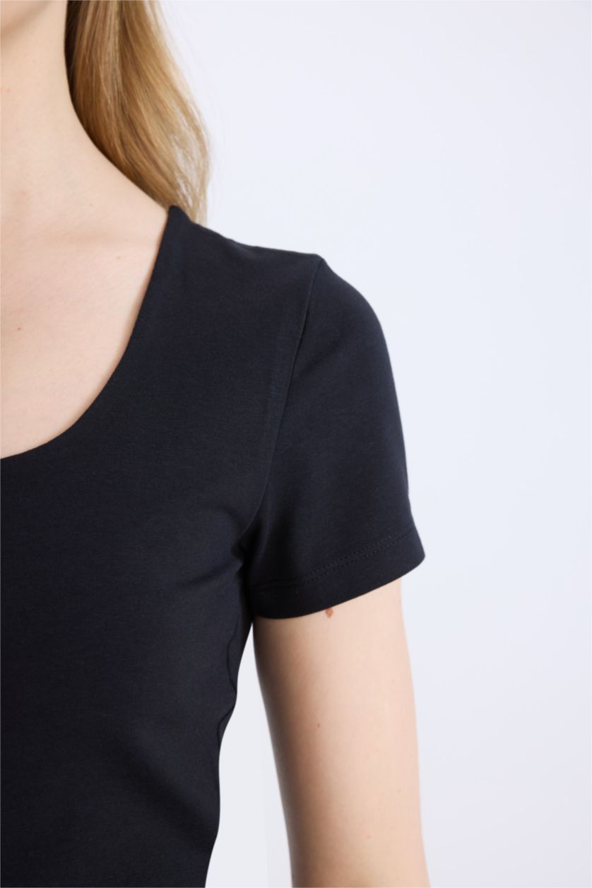 نساء أسود تيشيرت أسود نص كم سليم فيت برقبة U