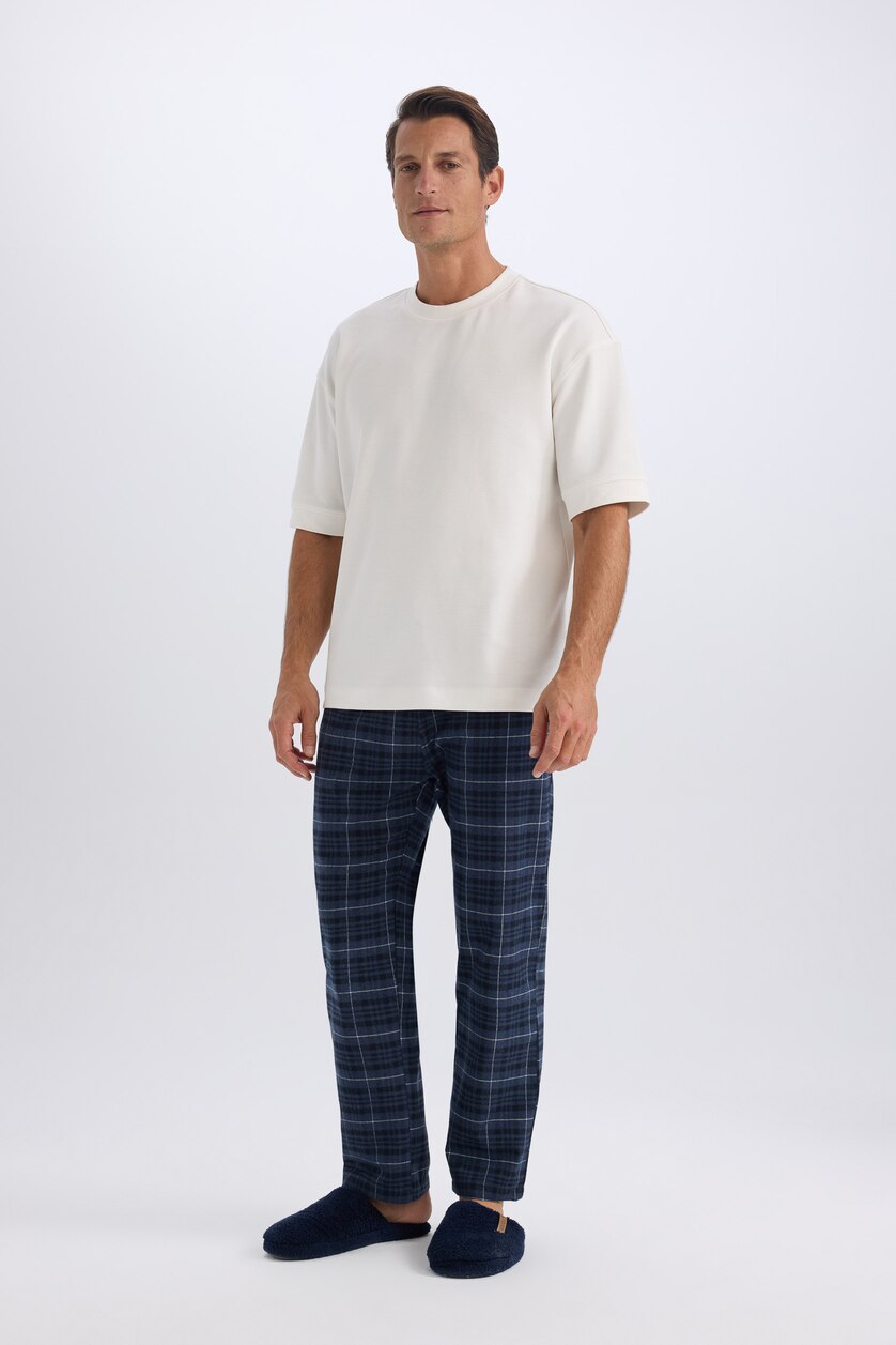 MAN Light Indigo Regular Fit Bottom