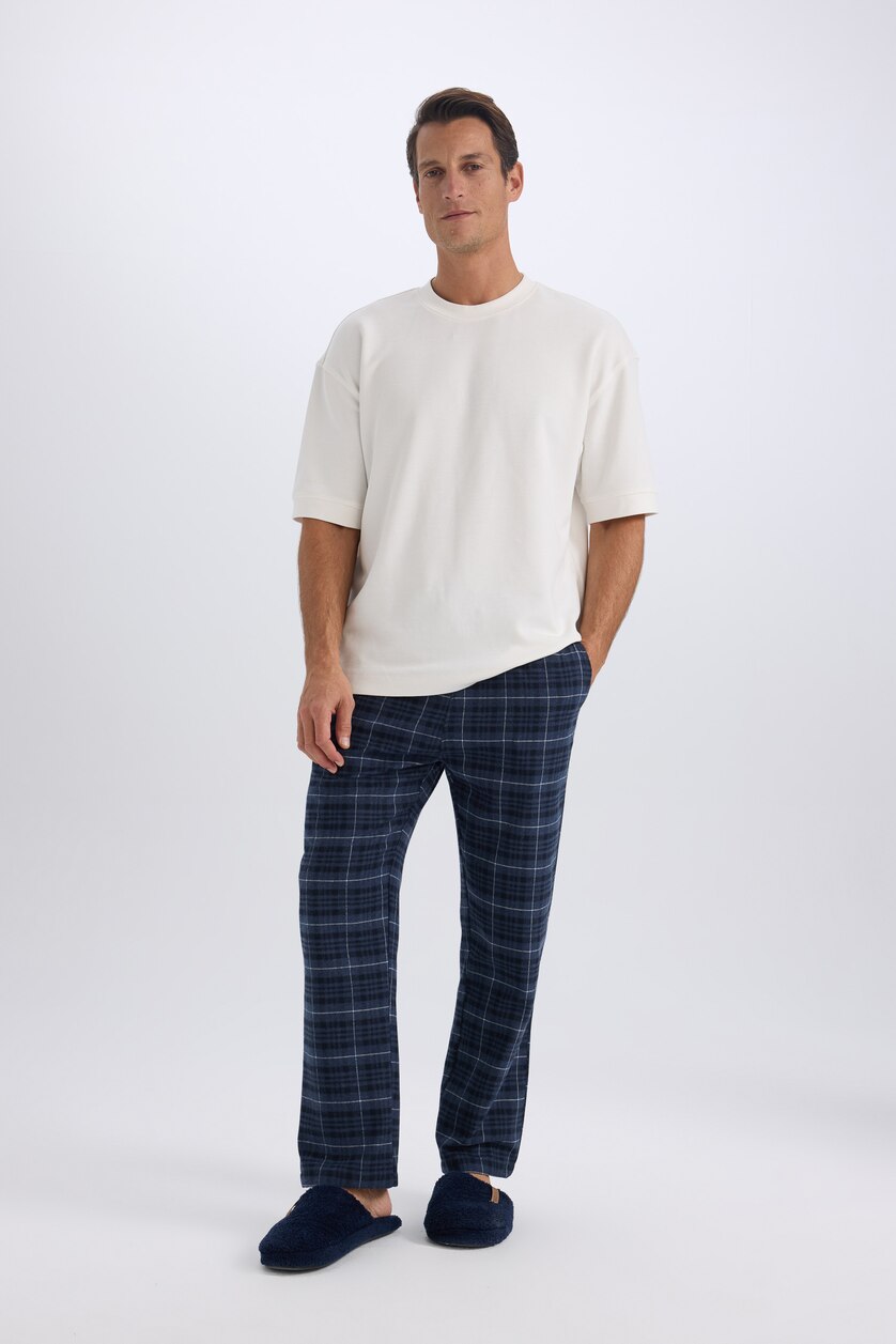 MAN Light Indigo Regular Fit Bottom
