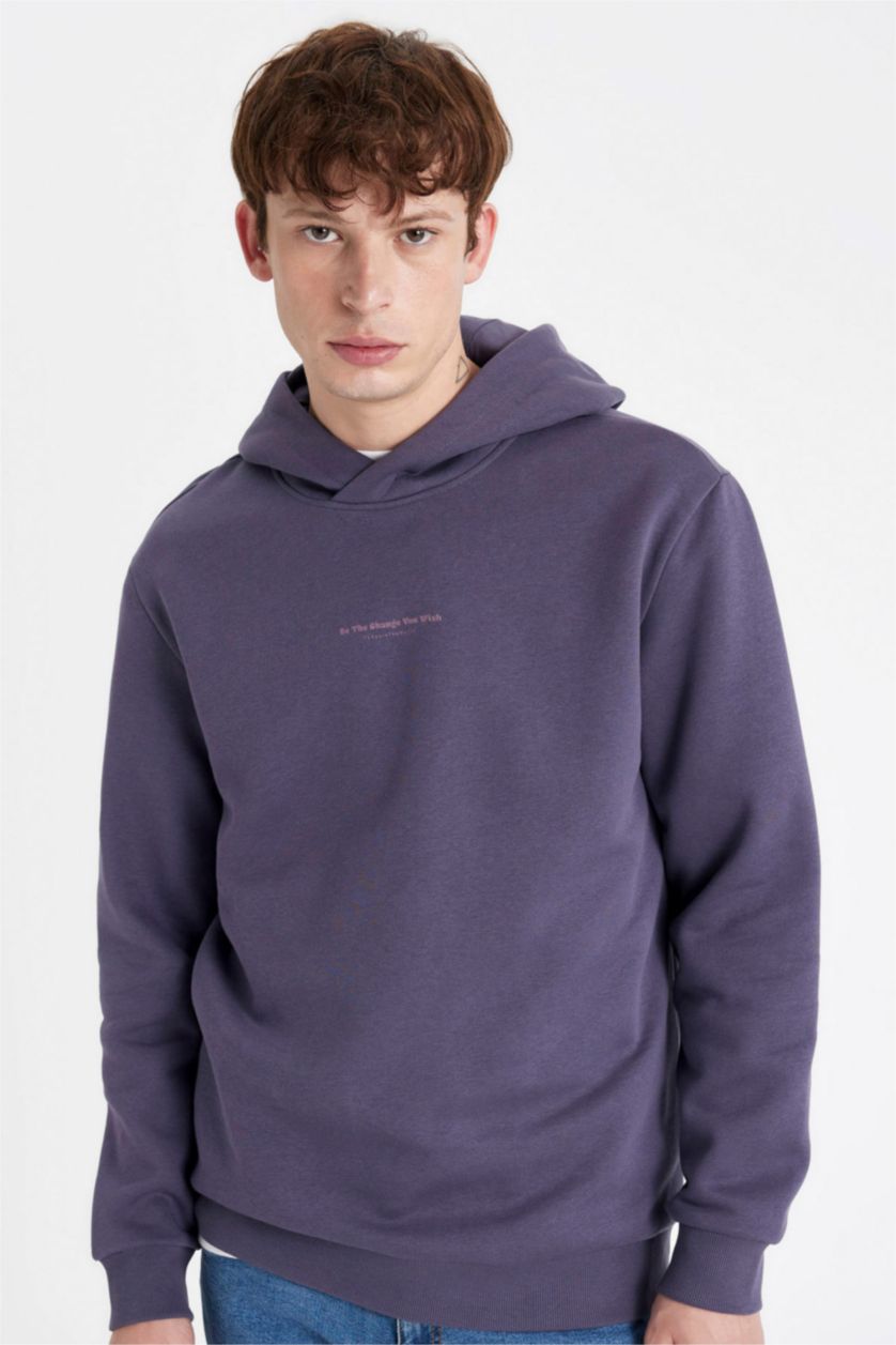 Erkek Mor Regular Fıt Kapüşonlu Baskılı Sweatshirt