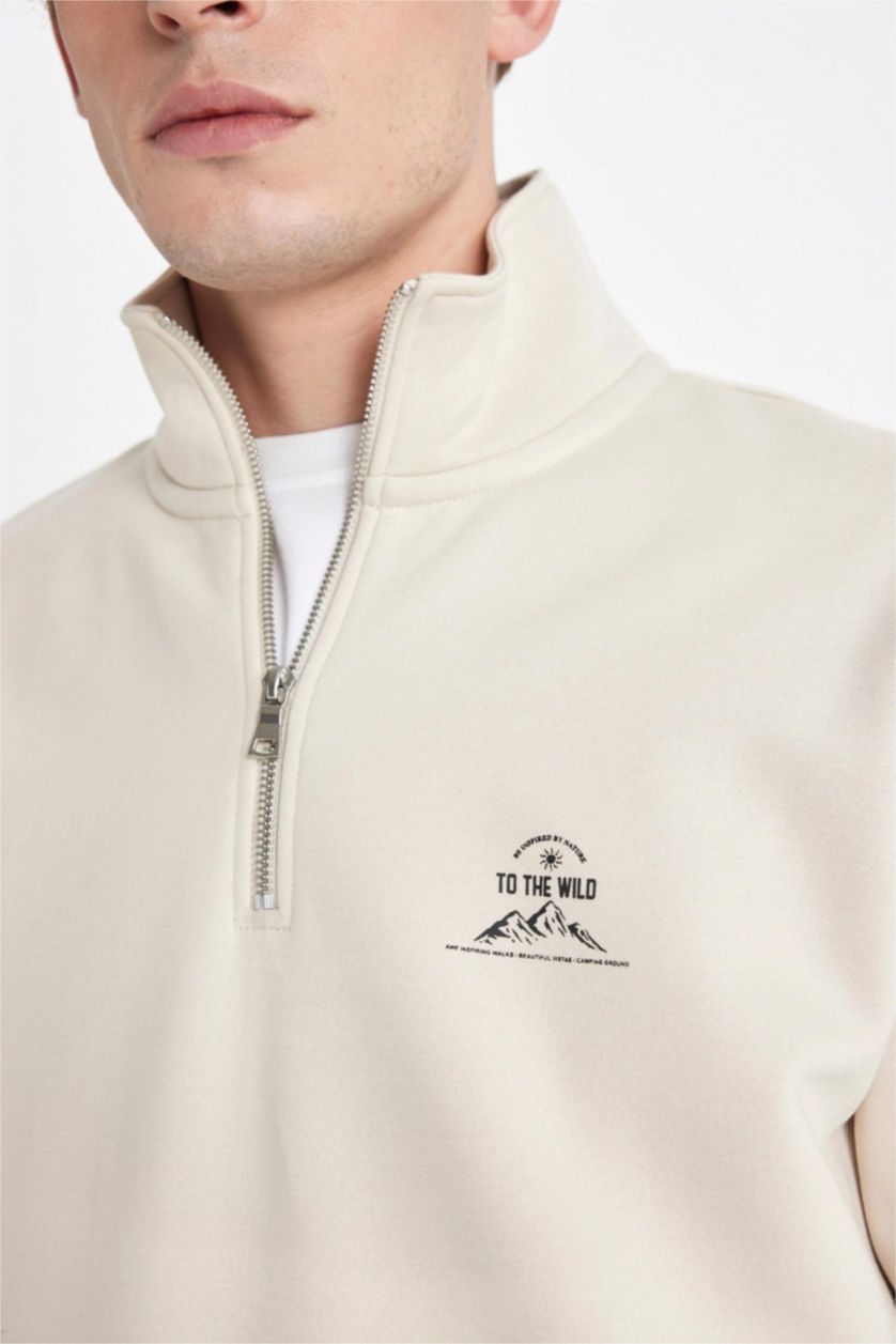 MAN Sand Comfort Fit Sweatshirt