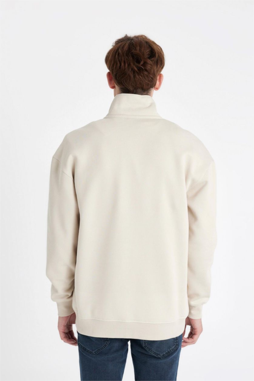 MAN Sand Comfort Fit Sweatshirt