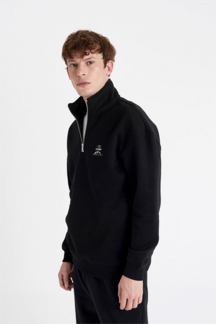 Men Black Comfort Fit Sweatshirt