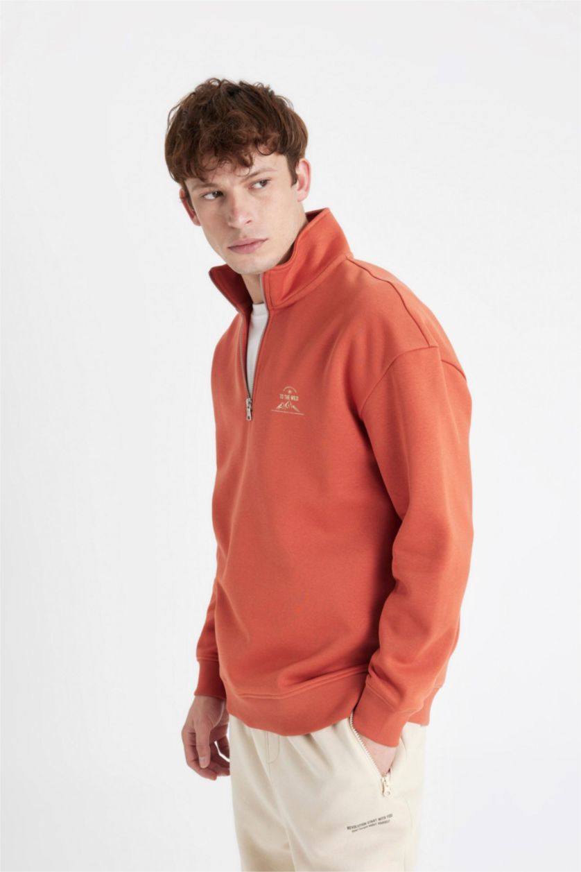 Erkek Somon Comfort Regular Fit Rahat Kalıp Fermuarlı Dik Yaka Baskılı Sweatshirt