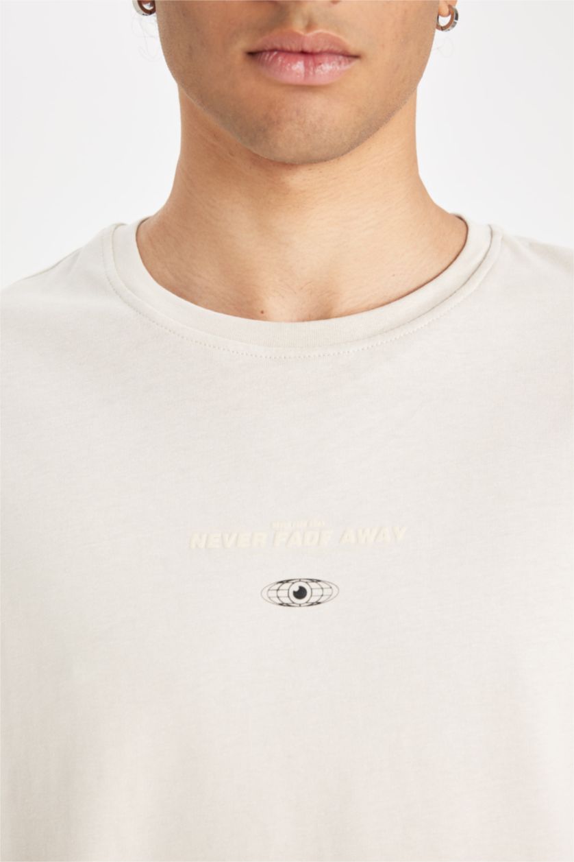 رجال بيج تيشيرت نص ردن قصة مريحة بطبعة من الخلف