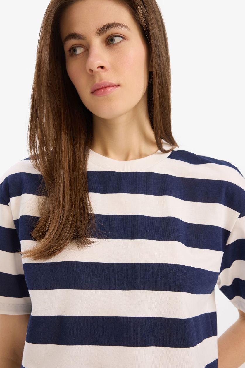 Woman NAVY Boxy Fit Crew Neck Striped Cotton T-Shirt