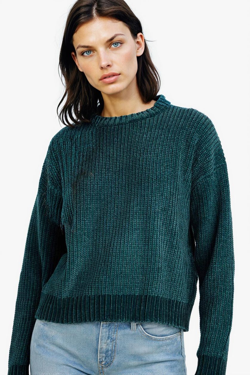 Woman Green Regular Fit Crew Neck Chenille Pullover