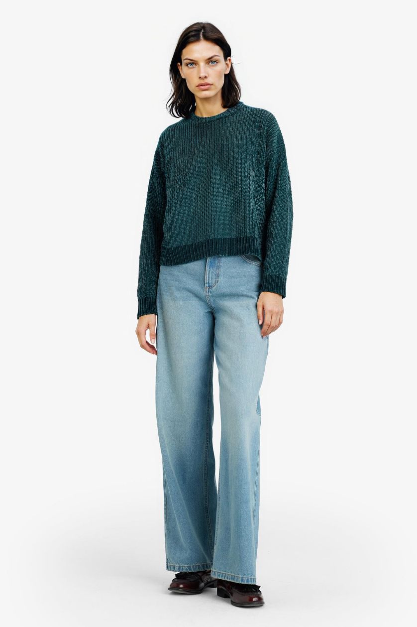 Woman Green Regular Fit Crew Neck Chenille Pullover