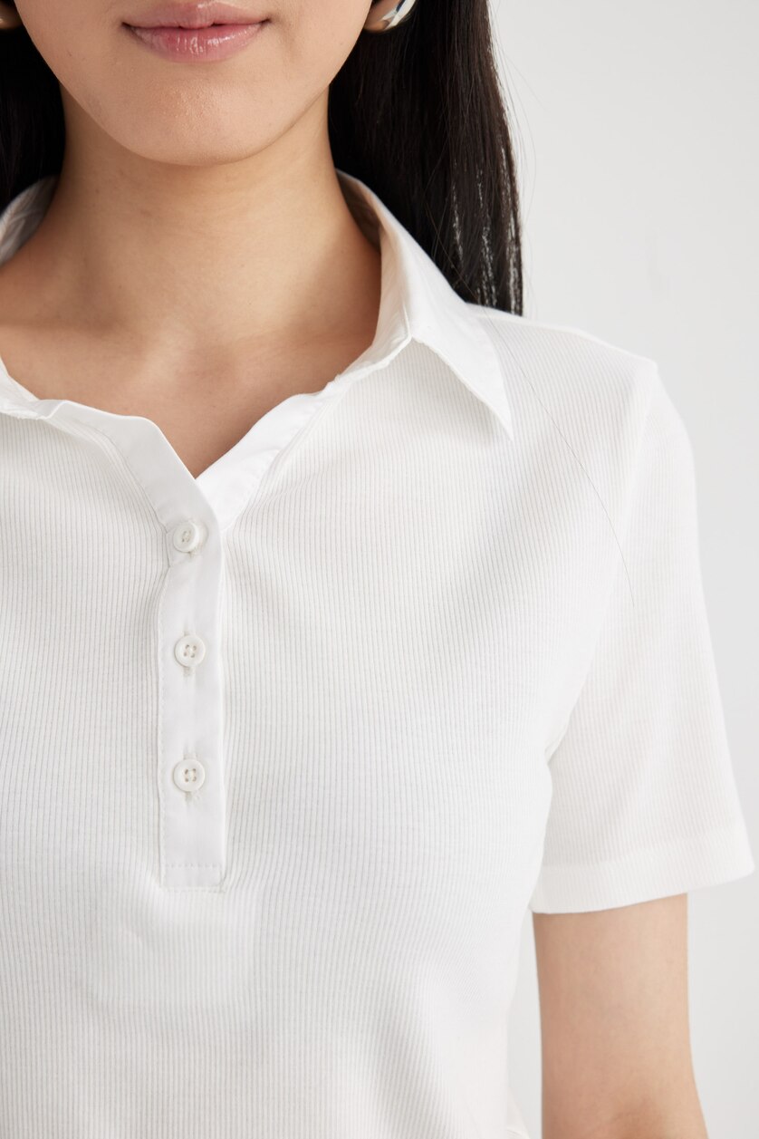 نساء اوف وايت Slim Fit Camisole Short Sleeve Polo T-Shirt