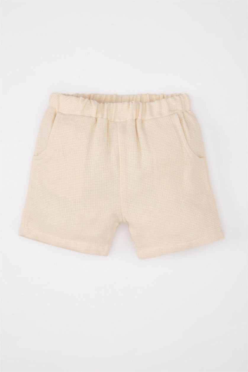 مولود ذكر بيج فاتح طقم ولادي قميص وشورت برقبة - قطعتين