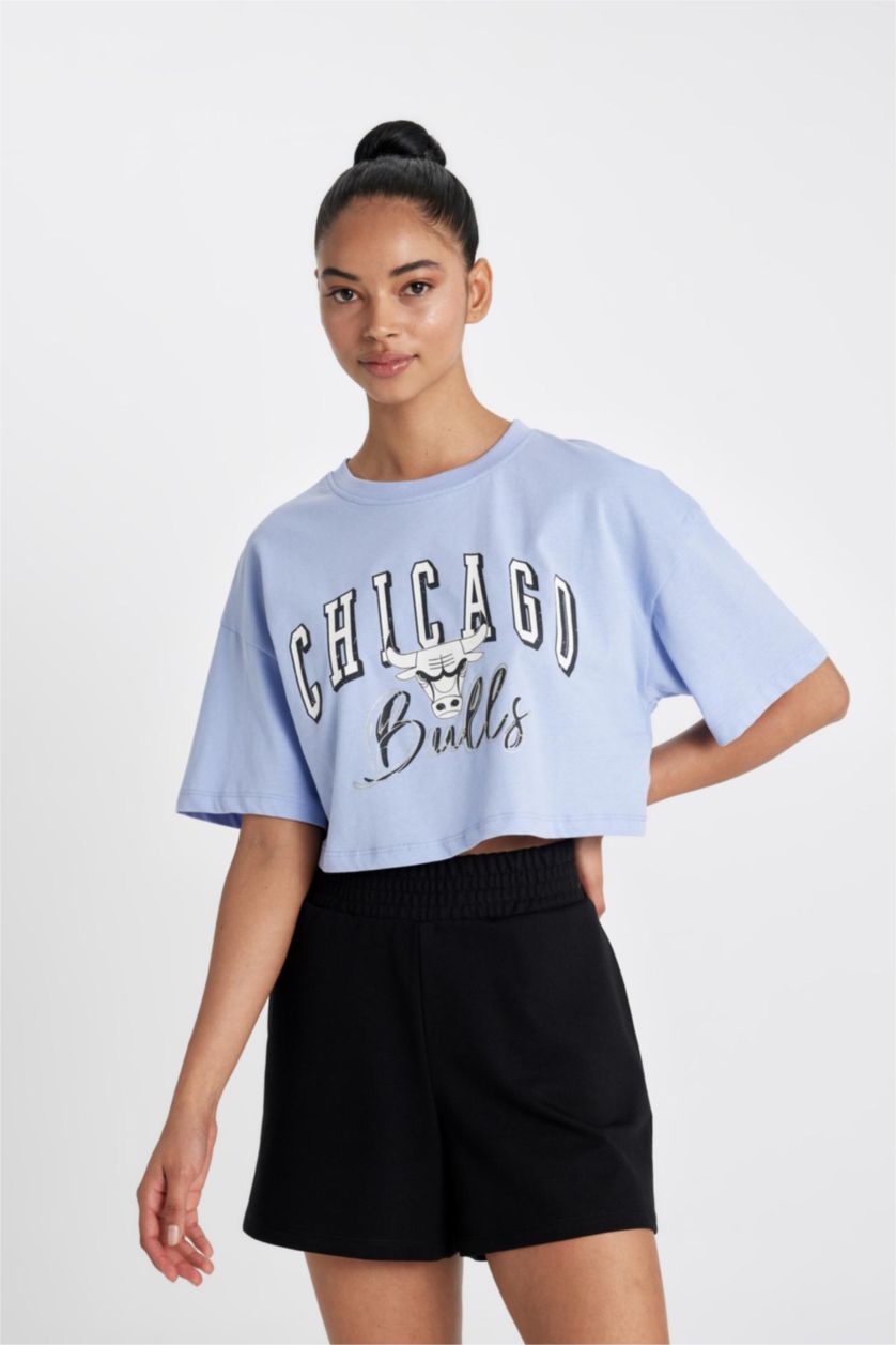 WOMAN Light Blue DeFactoFit NBA Chicago Bulls Crew Neck T-Shirt
