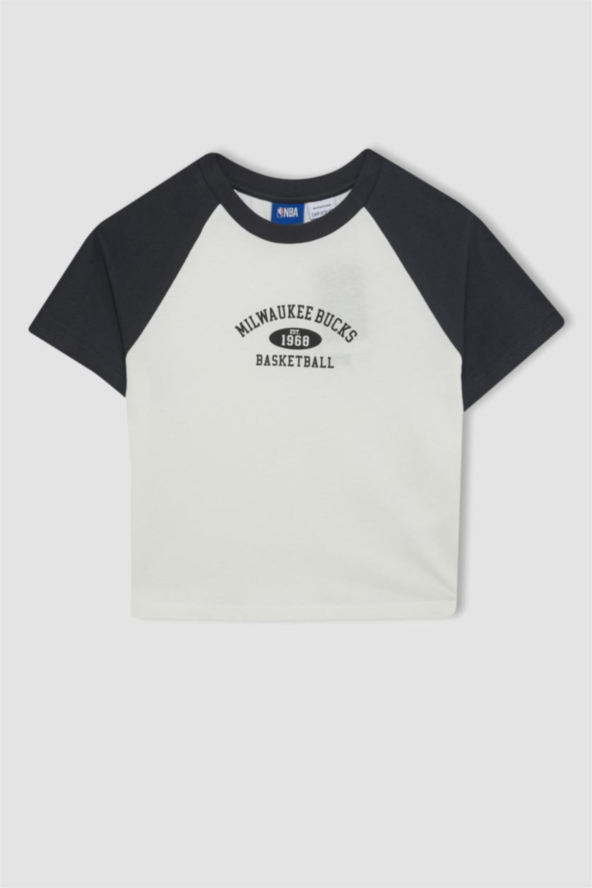 نساء بيج فاتح تيشيرت نص كم برقبة مستديرة من ميلووكي باكس