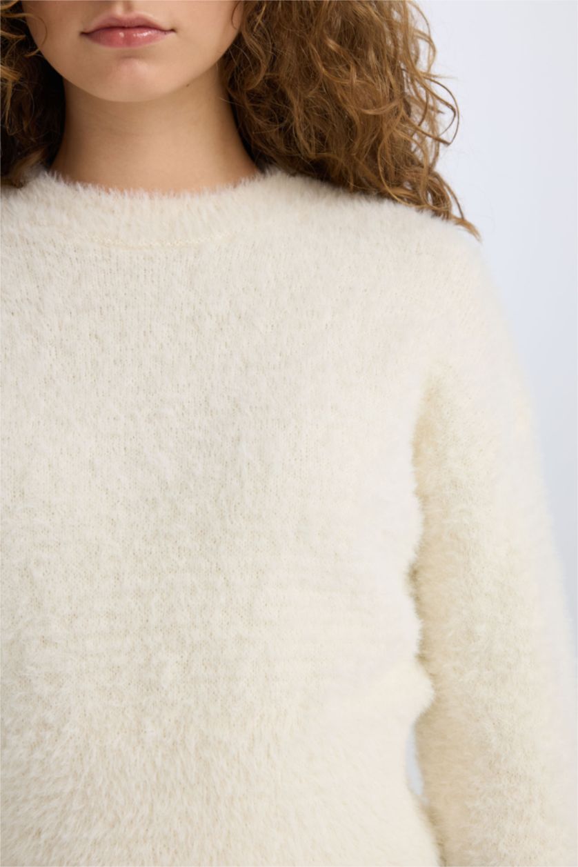 Kadın Ekru Regular Fıt Bisiklet Yaka Triko Kazak