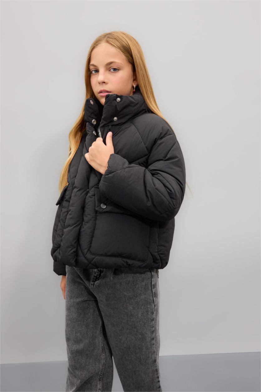 بناتي أسود جاكيت بامب بناتي وتر بروف بسوسته وياقة عالية