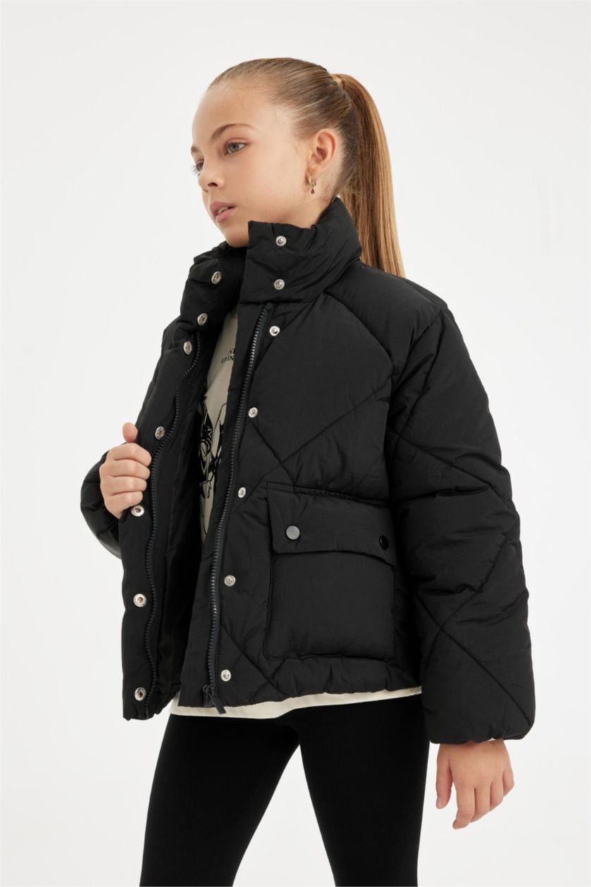 بناتي أسود جاكيت بامب بناتي وتر بروف بسوسته وياقة عالية