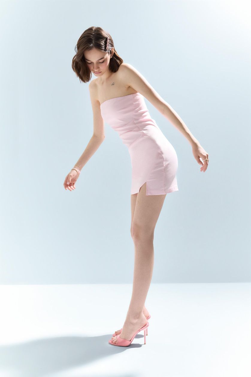 Kadın Açık Pembe Bodycon Vücudu Saran Straplez Mini Elbise