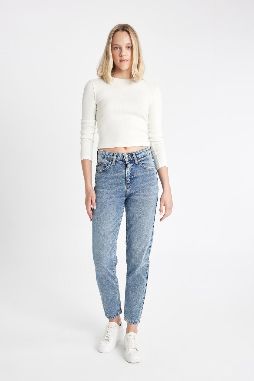 حريمي أزرق بنطلون جينز موم فيت بخصر عالي