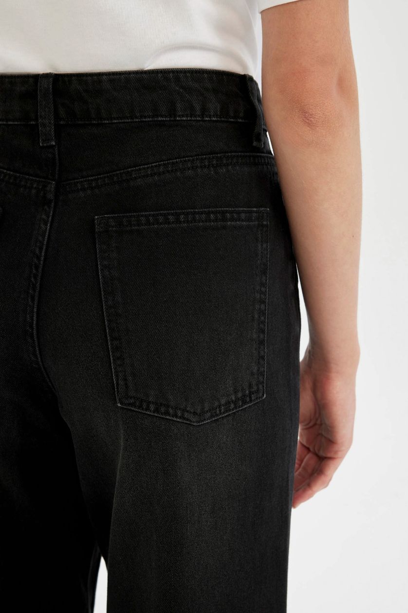 Kadın Siyah Relax Fit Yüksek Bel Bilek Boy Jean Pantolon