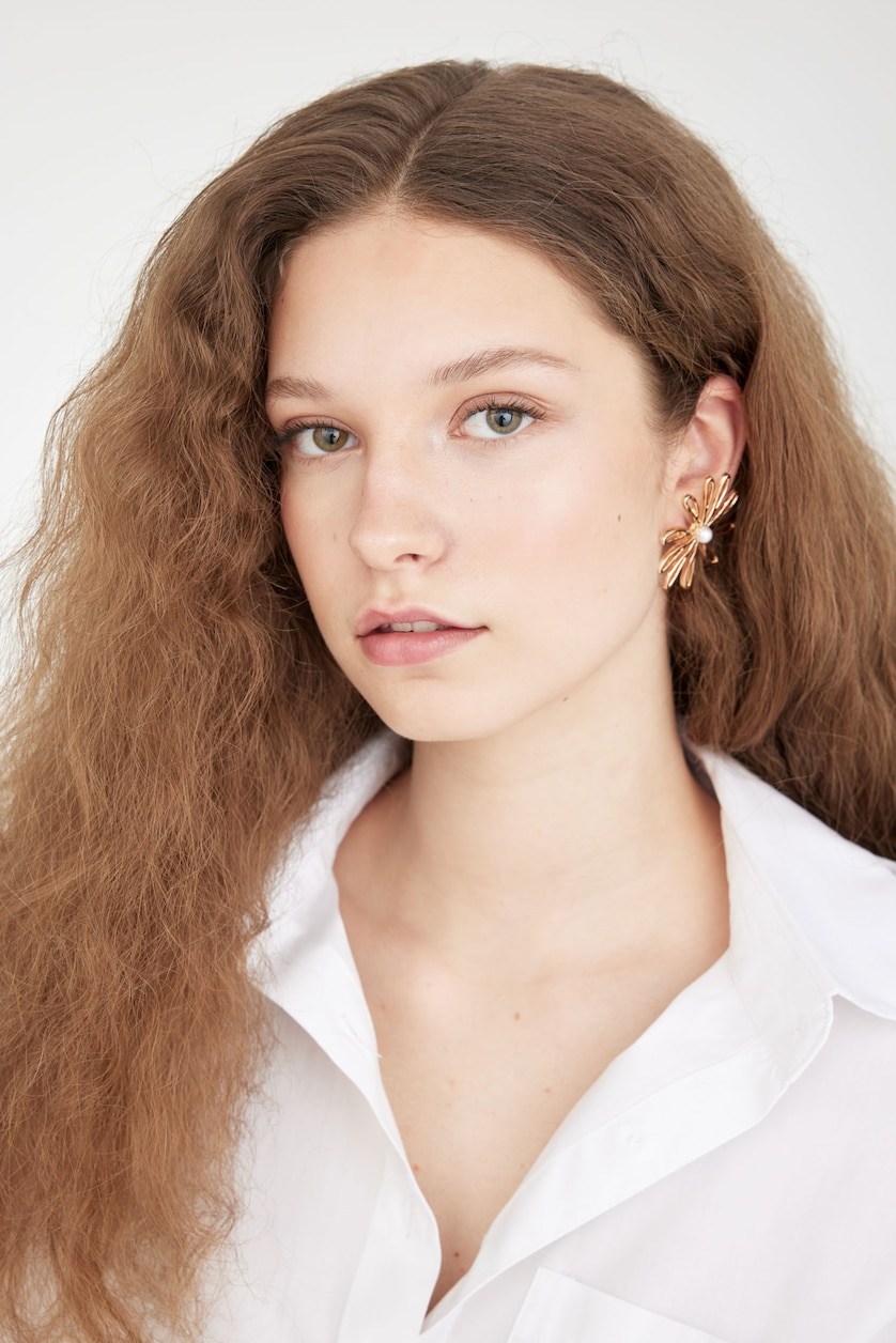 WOMAN GOLD حلق