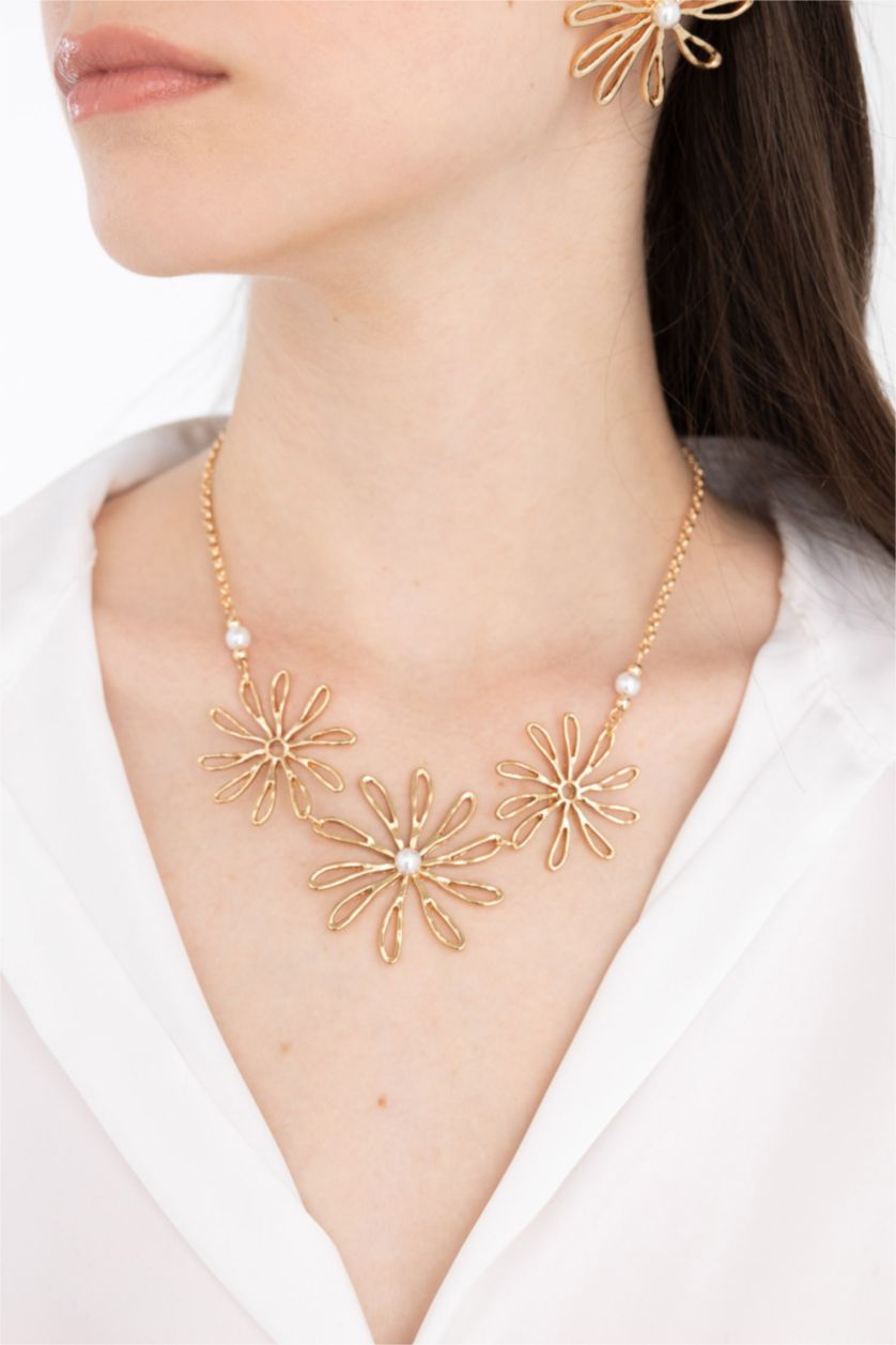 WOMAN Altın Woman Flower Detailed Gold Necklace