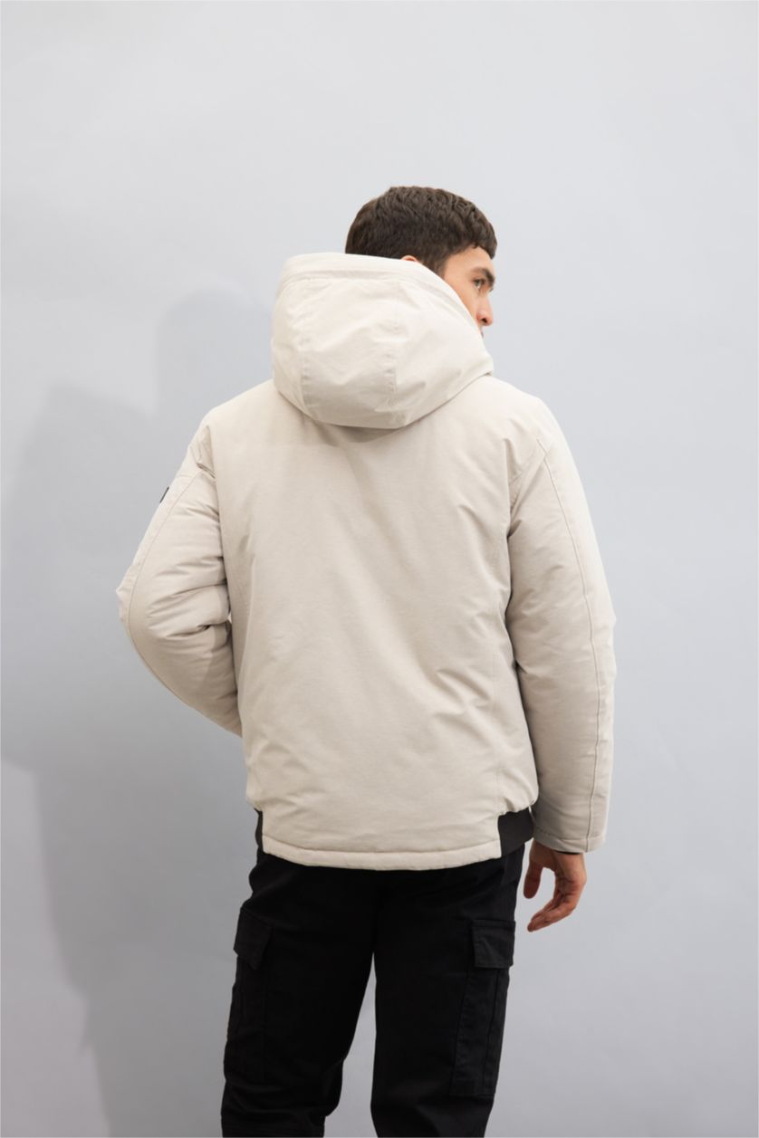 Men Beige Zipper Puffer Jacket