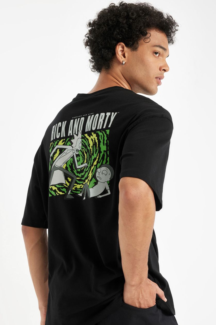 MAN Black Rick and Morty Boxy Fit Cotton Back Printed T-Shirt