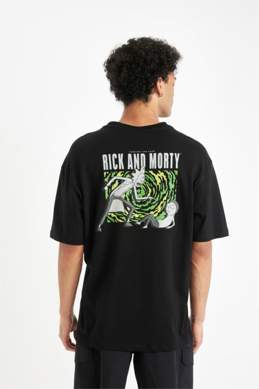 MAN Black Rick and Morty Boxy Fit Cotton Back Printed T-Shirt