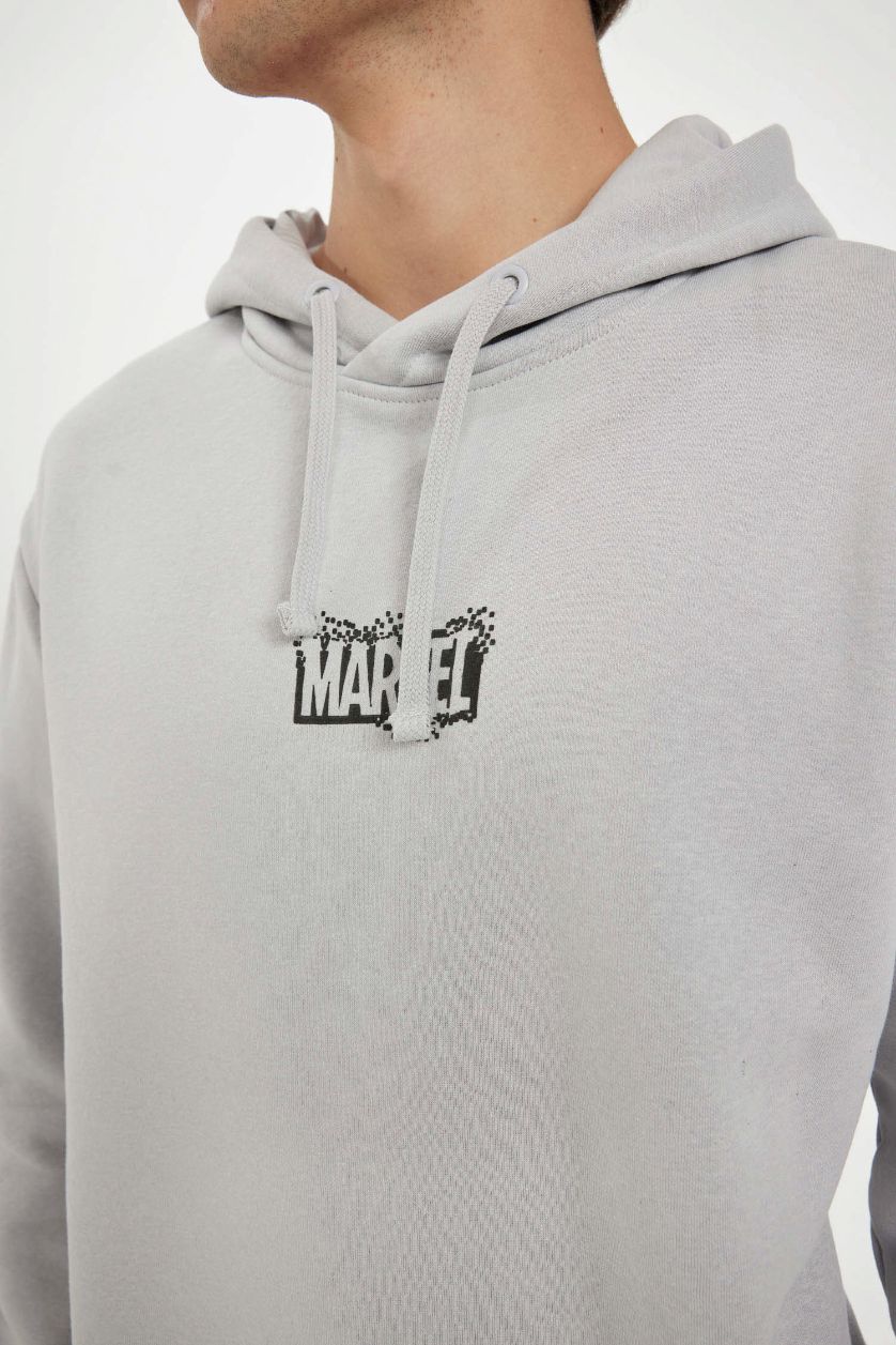 Erkek Açık Gri Marvel Logo Only Regular Fit Kapüşonlu Sweatshirt