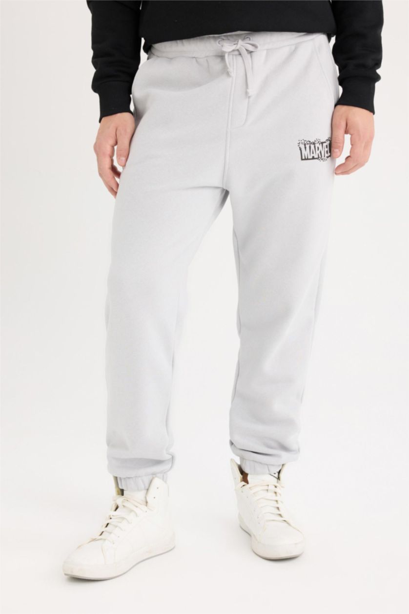 Ерлер Ашық сұр Marvel Logo Only қалыпты пішім Шалбар