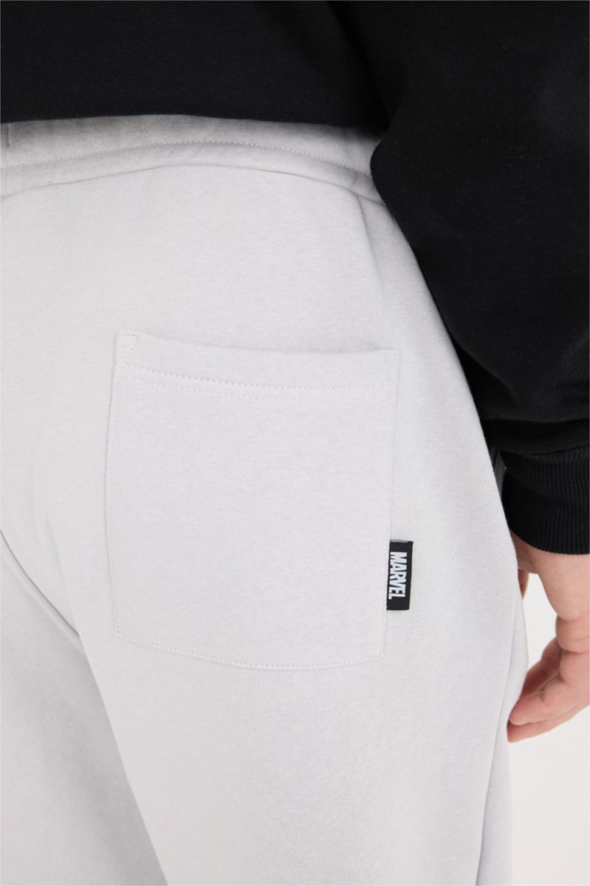 Ерлер Ашық сұр Marvel Logo Only қалыпты пішім Шалбар