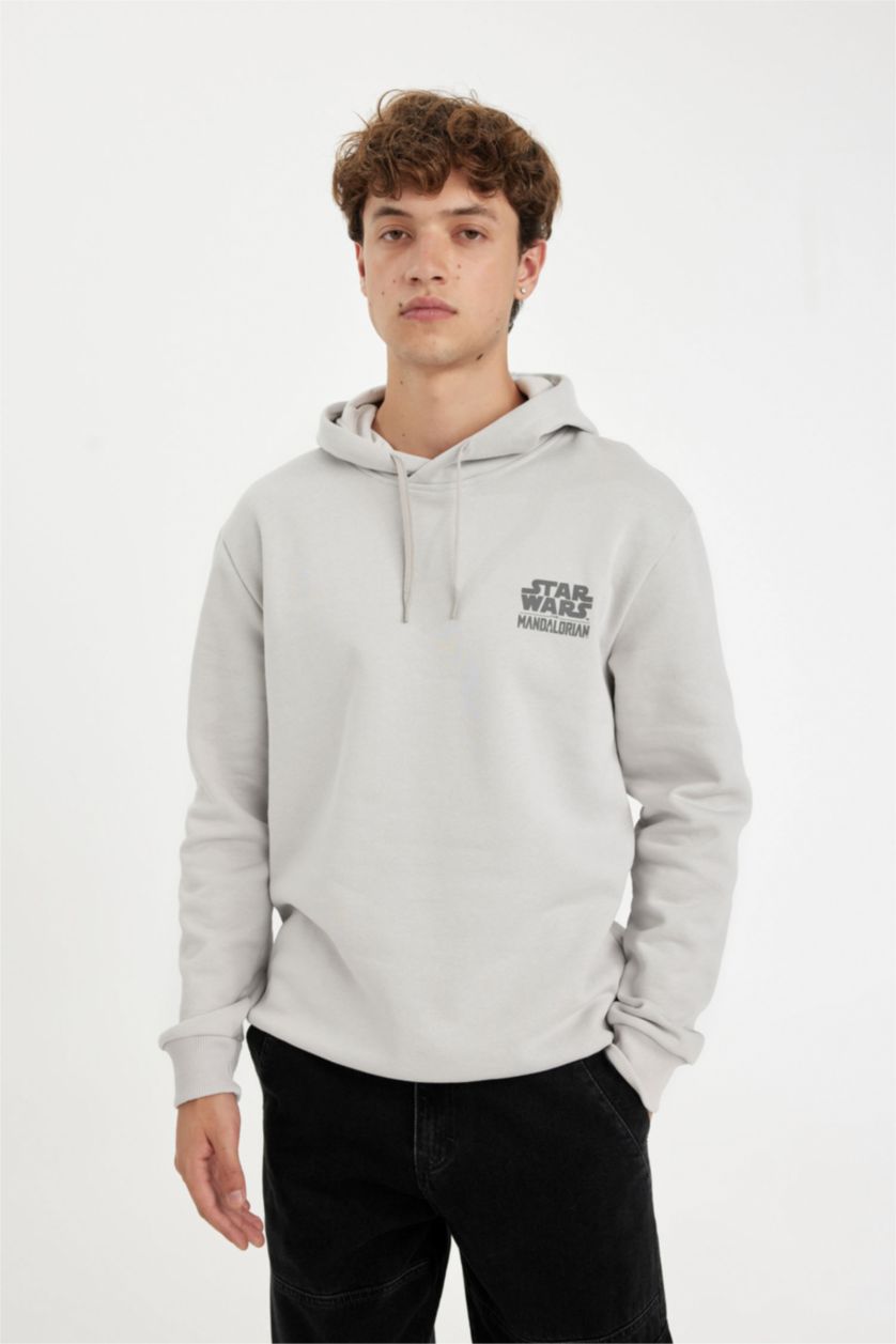 Erkek Açık Gri Star Wars-Mandalorian Regular Fit Kapüşonlu Sırt Baskılı Sweatshirt