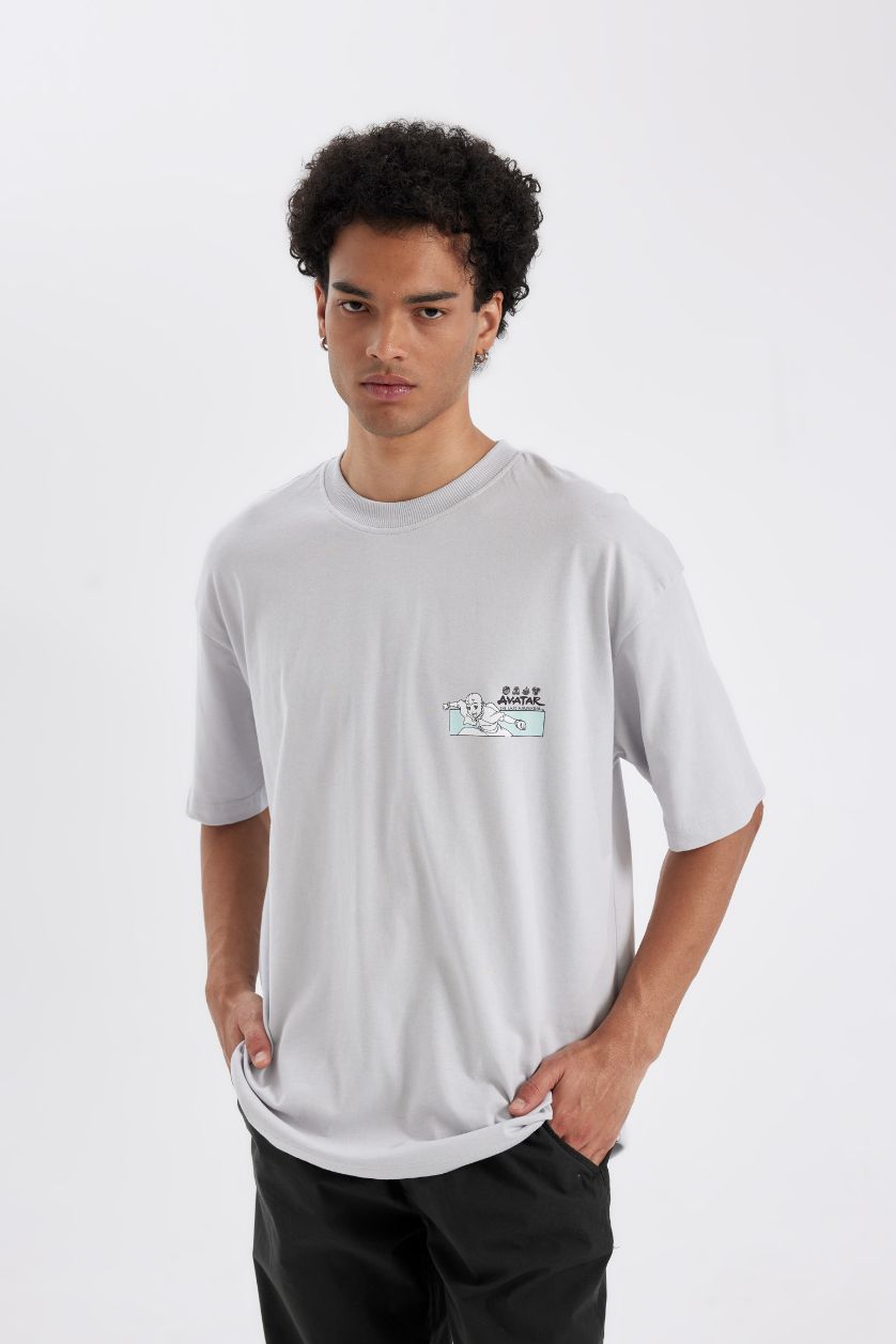 Erkek Açık Gri %100 Pamuk Avatar the Last Airbender Gri Oversize Geniş Kalıp Bisiklet Yaka Sırt Baskılı Kısa Kollu Tişört