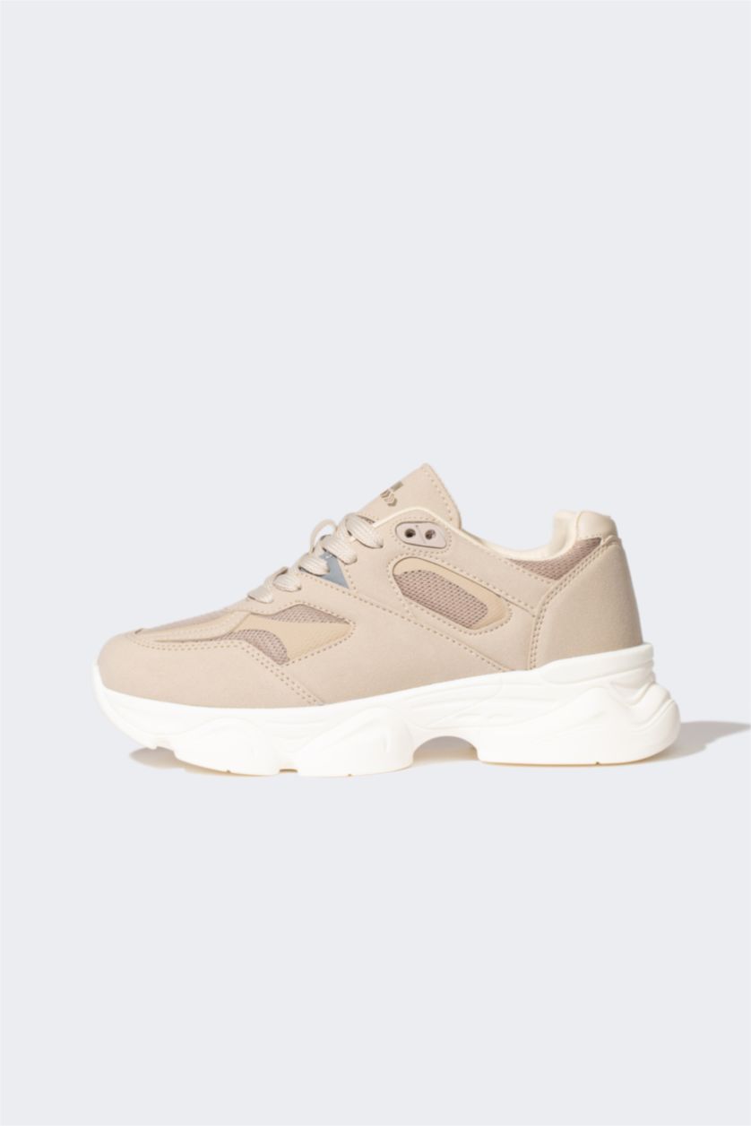 Kadın Bej Kadın Kalın Taban Bağcıklı Suni Deri Spor Ayakkabı