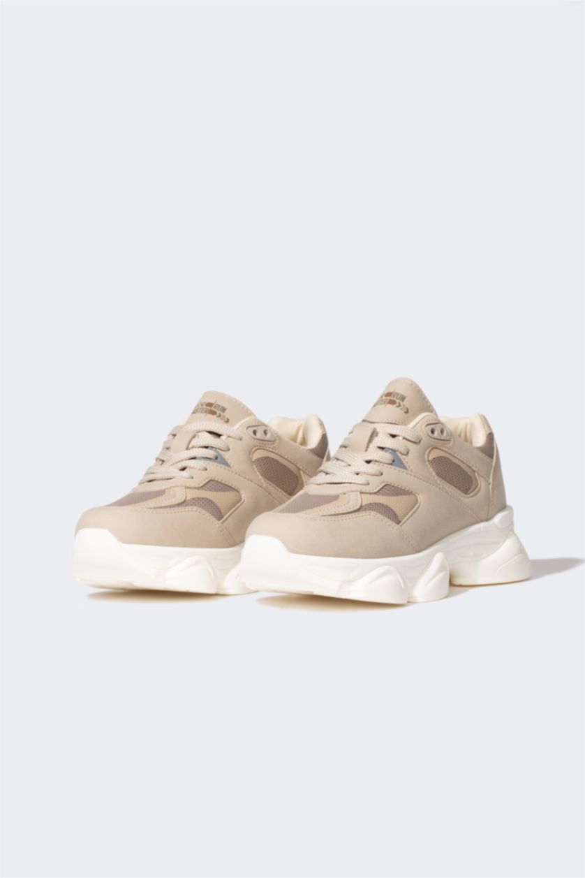 Kadın Bej Kadın Kalın Taban Bağcıklı Suni Deri Spor Ayakkabı