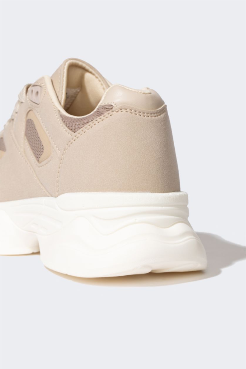 Kadın Bej Kadın Kalın Taban Bağcıklı Suni Deri Spor Ayakkabı