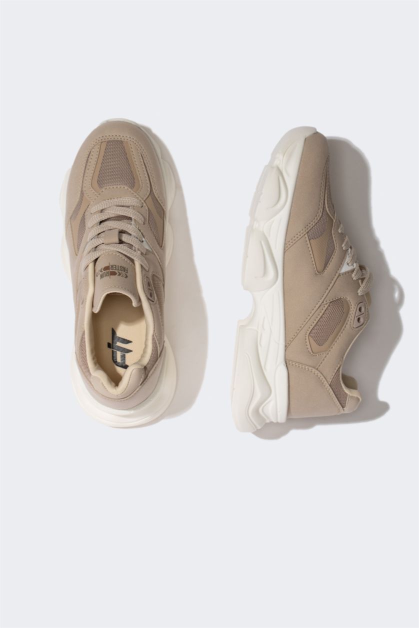 Kadın Bej Kadın Kalın Taban Bağcıklı Suni Deri Spor Ayakkabı