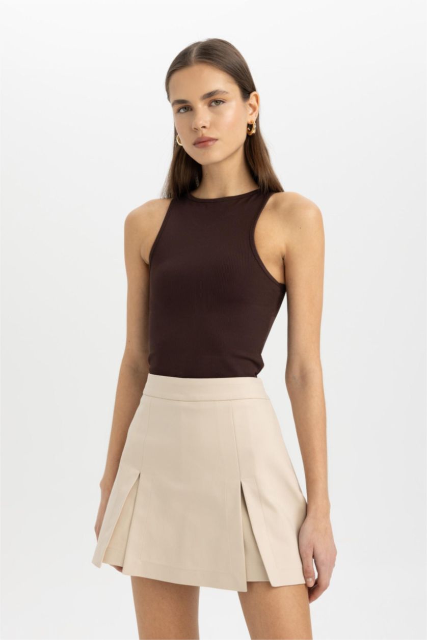 Woman Beige High Waist Wide Leg Shorts