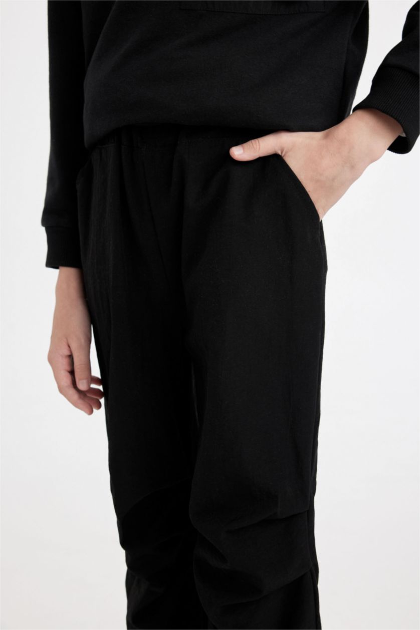 Erkek Çocuk - Genç Erkek Siyah Erkek Çocuk Beli ve Paçası Lastikli Paraşüt Jogger Pantolon