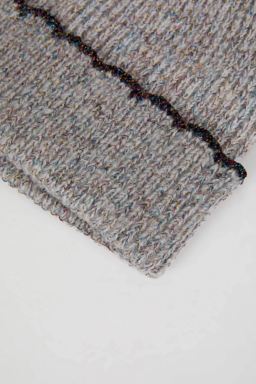 Woman Light Grey Woman Basic Knitted Beanie